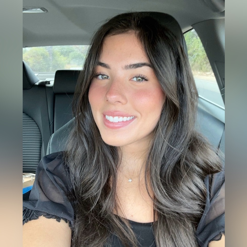 Meet your Posher, Abigael